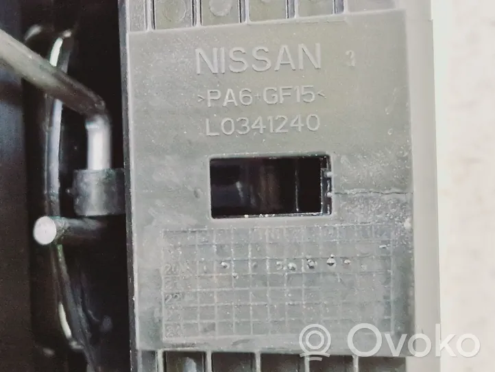 Nissan Qashqai Galinės sėdynės trosas/rankenėlė L0341240