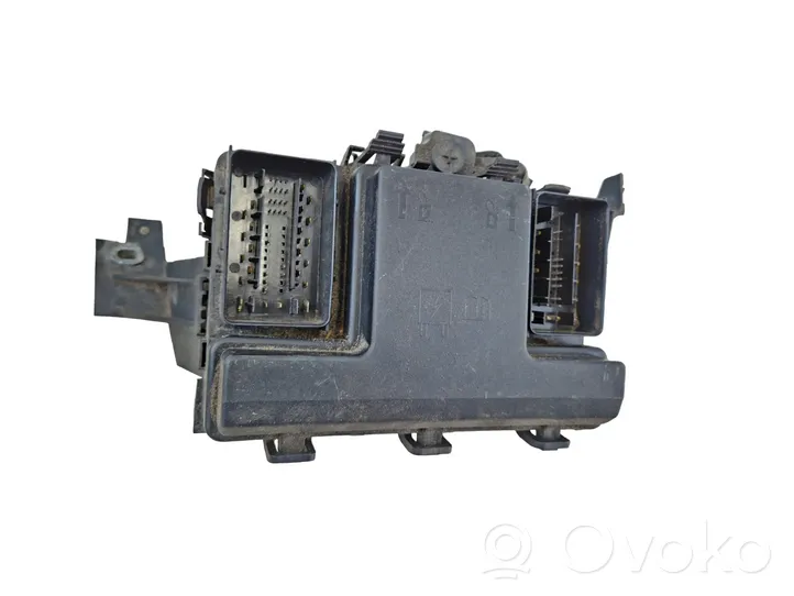 Ford Edge II Fuse module K2GT14D068