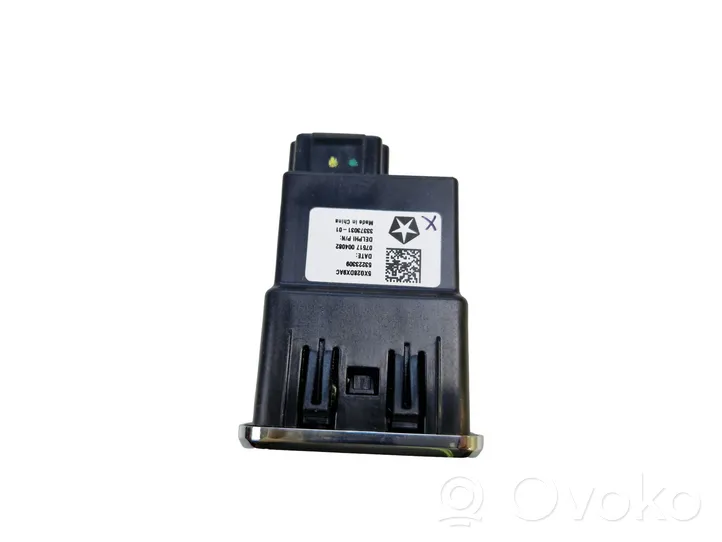 Jeep Compass USB-pistokeliitin 5XG28DX9