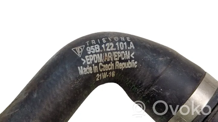 Porsche Macan Engine coolant pipe/hose 95B122101A