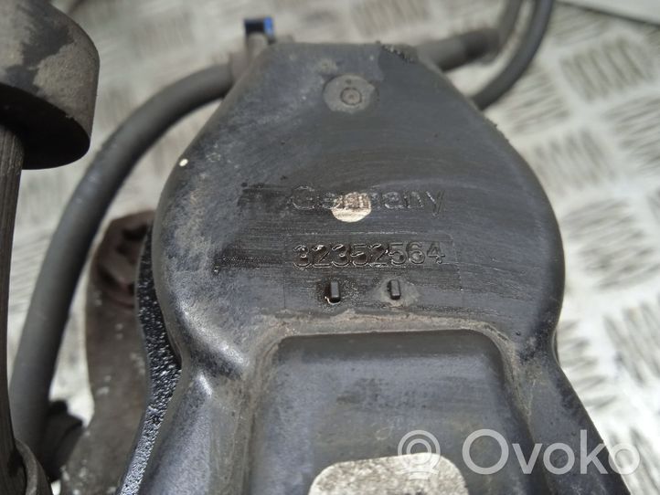 Mercedes-Benz GLE (W166 - C292) Pinza del freno posteriore 