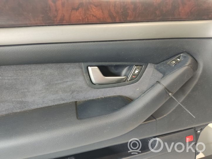 Audi A8 S8 D3 4E Rivestimento del pannello della portiera anteriore 