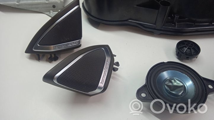 Mercedes-Benz CLS C218 AMG Kit système audio A2128202302