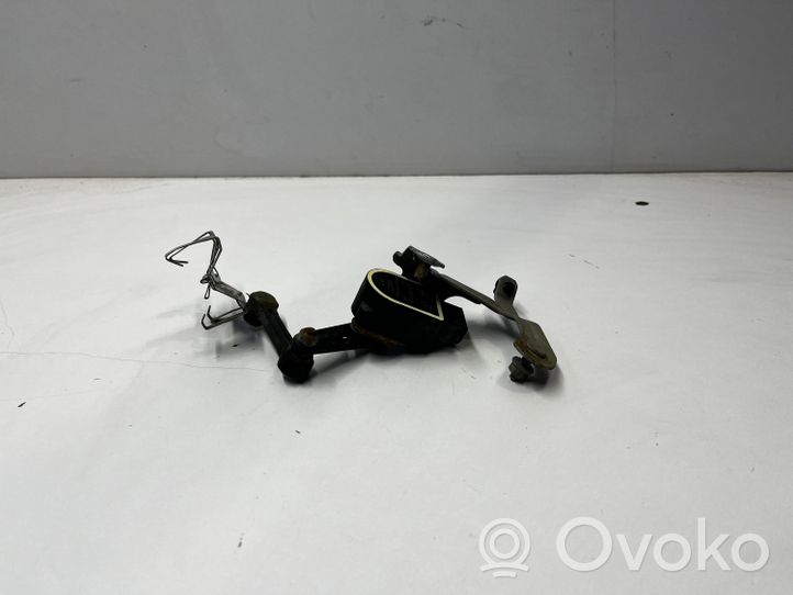 Mercedes-Benz C AMG W205 Sensor de nivel del faro delantero/principal A0009053704