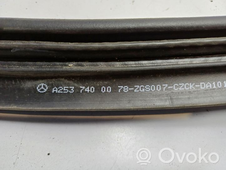 Mercedes-Benz GLC X253 C253 Joint en caoutchouc pour coffre de hayon arrière A2537400078