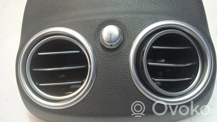 Mercedes-Benz C W205 Aizmugurējā gaisa - ventilācijas reste A2058300501