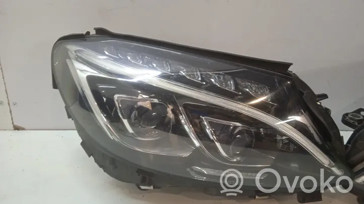 Mercedes-Benz C W205 Priekinių žibintų komplektas A2059060605