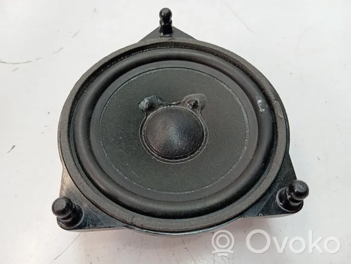 Mercedes-Benz C W205 Enceinte haute fréquence dans les portes arrière A2058205600