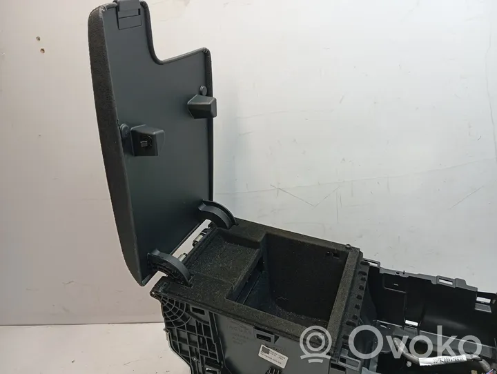 Jaguar F-Pace Center console HK83045J40A