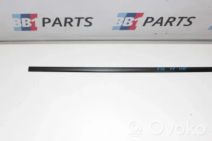 BMW 4 F32 F33 Rivestimento passaruota posteriore CZARNY