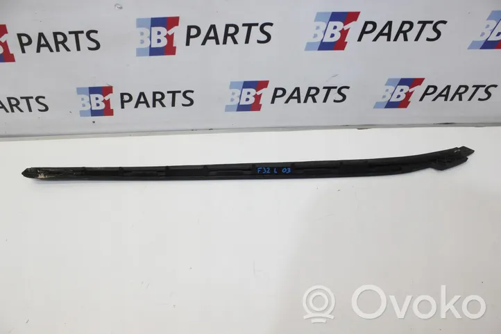 BMW M4 F82 F83 Rivestimento parabrezza 7285927