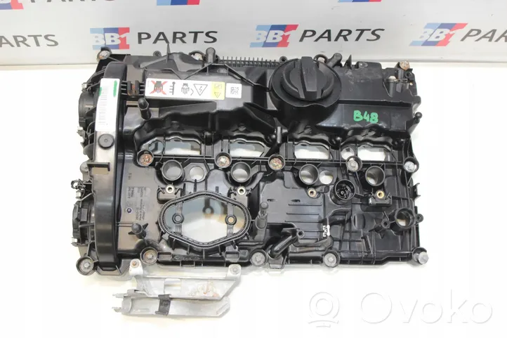 BMW 5 G30 G31 Copertura per bilanciere albero a camme 8631745