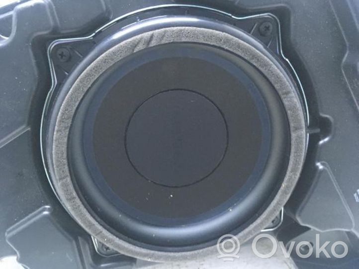 Hyundai Santa Fe Subwoofer-bassokaiutin 96380-S1110