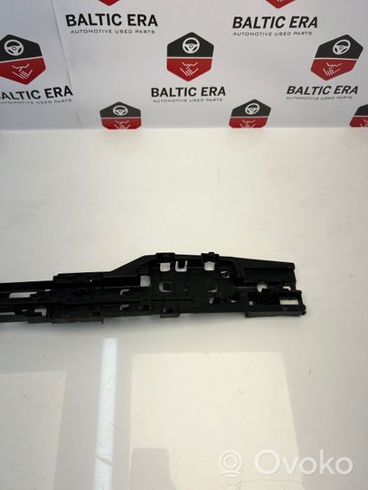 Volkswagen Tiguan Kita išorės detalė 3Q0131327D