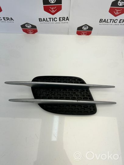 Mercedes-Benz SLK R172 Grill / Wlot powietrza błotnika przedniego A2306900136