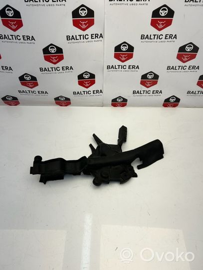 BMW 4 F32 F33 Altra parte del vano motore 8058562