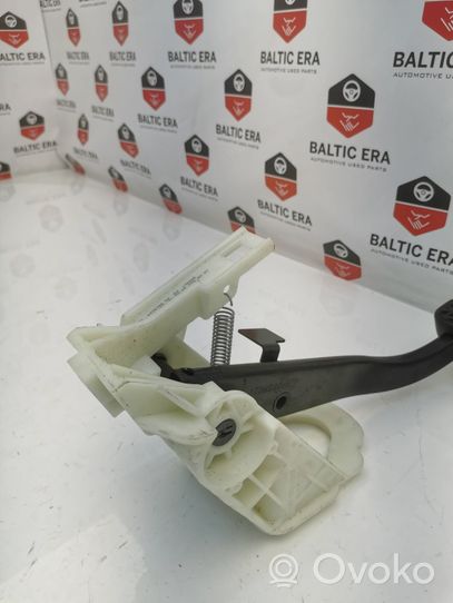 BMW 4 F32 F33 Brake pedal 6876798