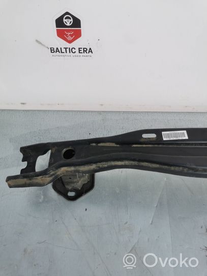 BMW 4 F32 F33 Aizmugurē bampera balka 7285542