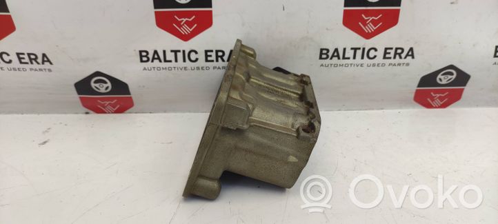 BMW 3 F30 F35 F31 Altra parte della testata del cilindro 7605104