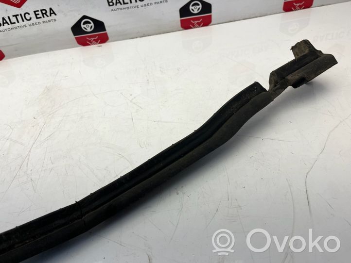 BMW 5 F10 F11 Support, joint d'aile caoutchouc en mousse 9132299