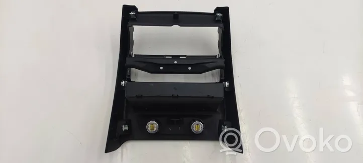 BMW 5 G30 G31 Altri elementi della console centrale (tunnel) 9377080