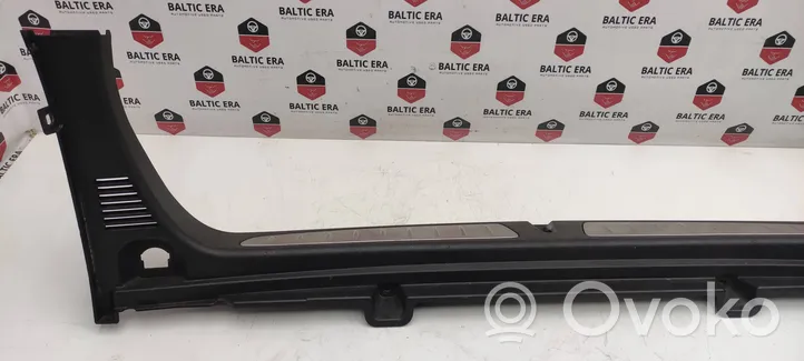 BMW 3 F30 F35 F31 Tailgate/boot lid lock trim 7221875