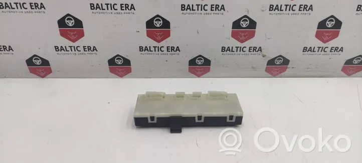 BMW 5 G30 G31 Bagāžnieka pārsega vadības bloks 8739660