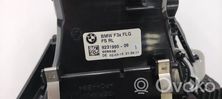 BMW M4 F82 F83 Zestaw ozdobnych elementów wyposażenia wnętrz 9218552