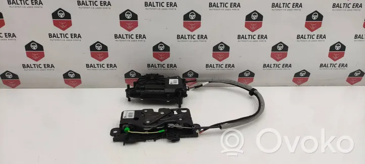 BMW X3 G01 Motor de bloqueo de puertas 16367210