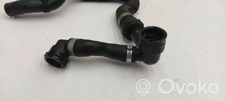 BMW 3 GT F34 Engine coolant pipe/hose 8518749