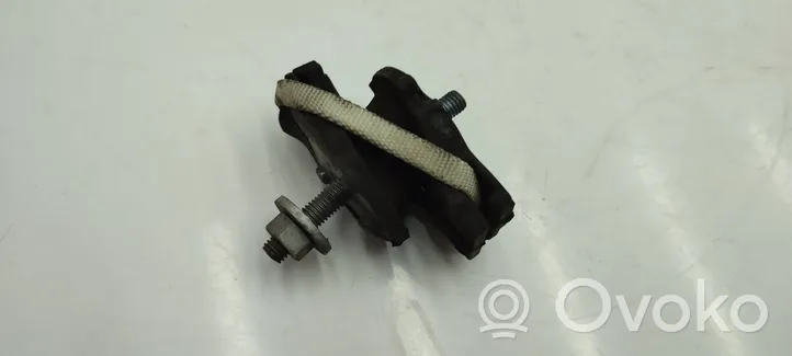 BMW 1 F20 F21 Supporto della scatola del cambio 6796619