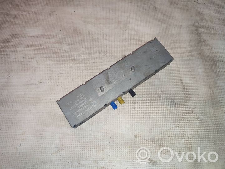 BMW Z4 E85 E86 Antennenverstärker Signalverstärker 65206912817