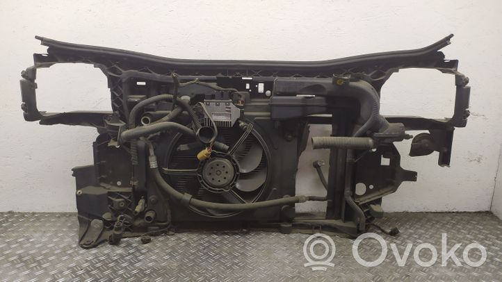 Audi A2 Radiatoru panelis (televizors) 8Z0959501