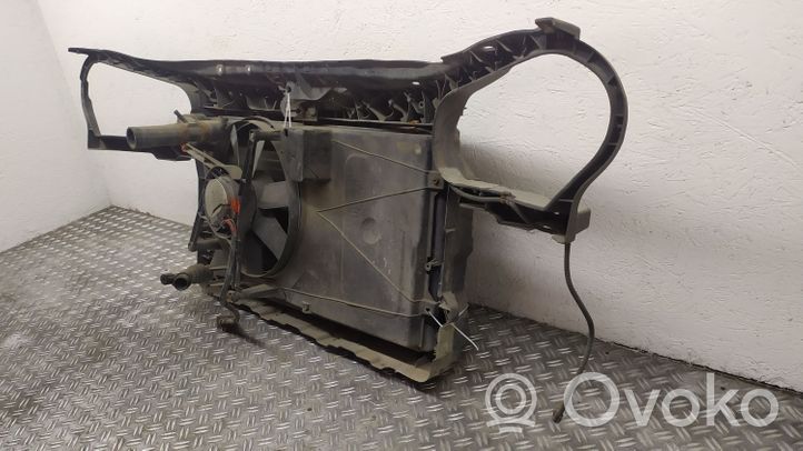 Volkswagen Polo Pannello di supporto del radiatore 