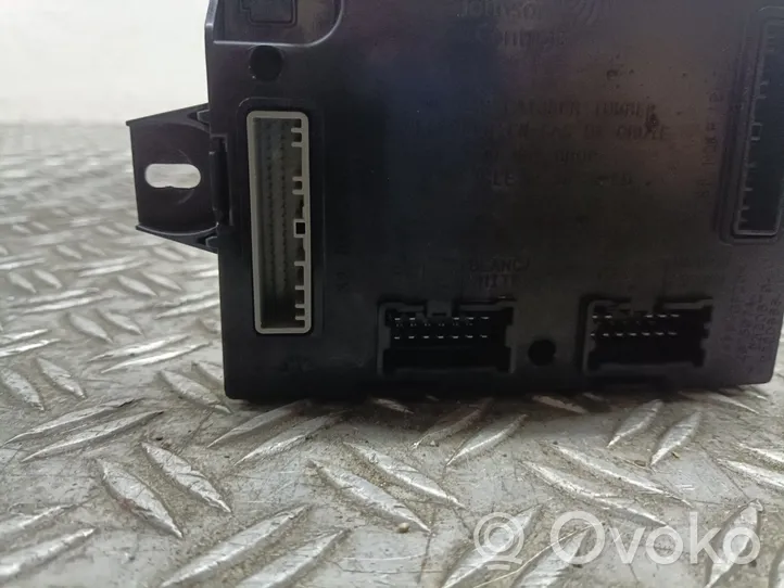 Smart ForTwo III C453 Module confort 2675974