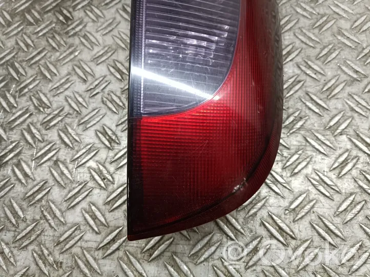 Opel Corsa C Lampa tylna 