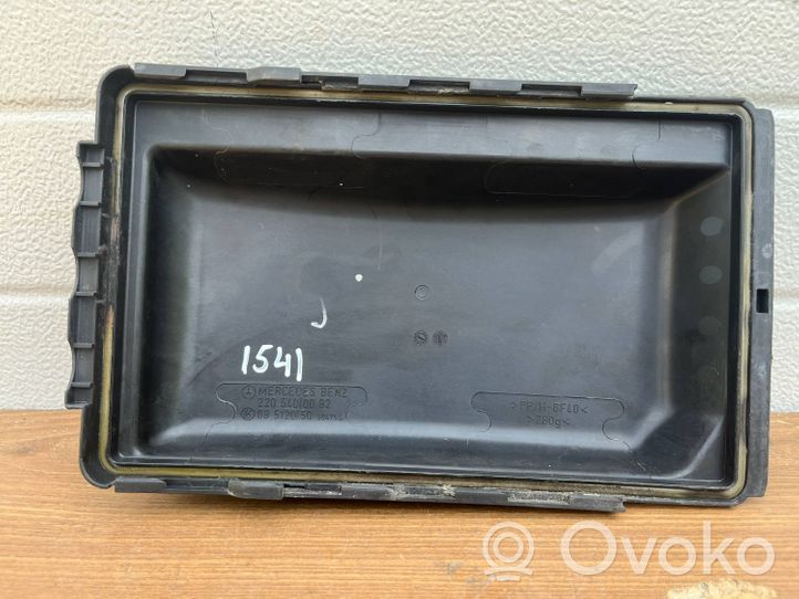 Mercedes-Benz S W220 Coperchio scatola dei fusibili 2205400082