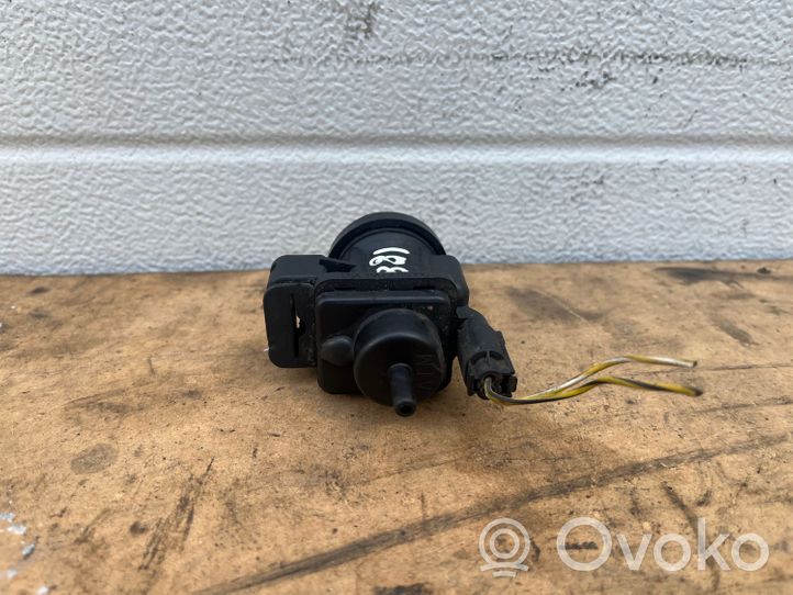 Mercedes-Benz C W202 Solenoidinis vožtuvas A0005450427