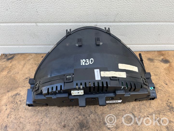 Mercedes-Benz C W203 Tachimetro (quadro strumenti) A2035401148