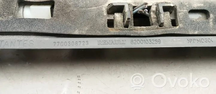 Renault Kangoo I Listwa oświetlenie tylnej tablicy rejestracyjnej 8200103259