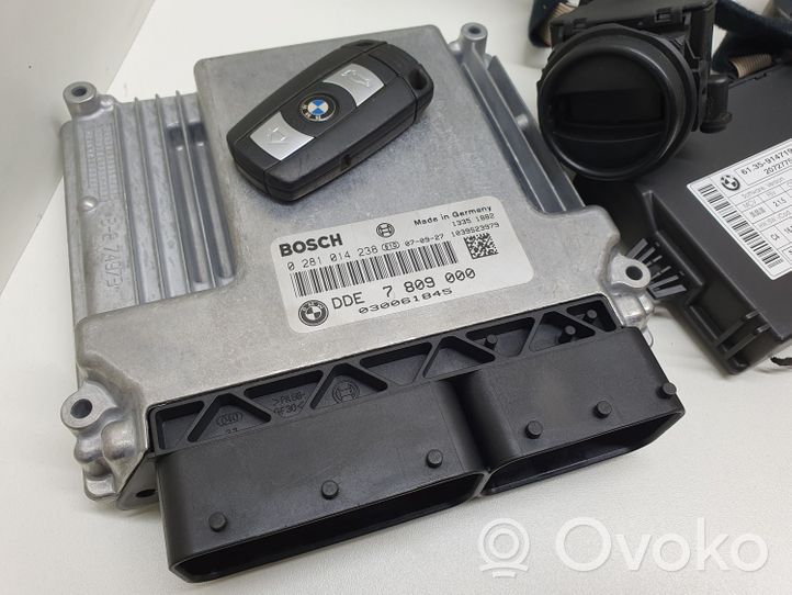 BMW 5 E60 E61 Komputer / Sterownik ECU i komplet kluczy 7809000