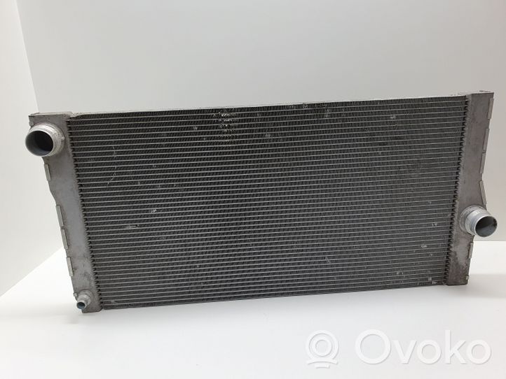 BMW 5 F10 F11 Radiateur de refroidissement 8509176