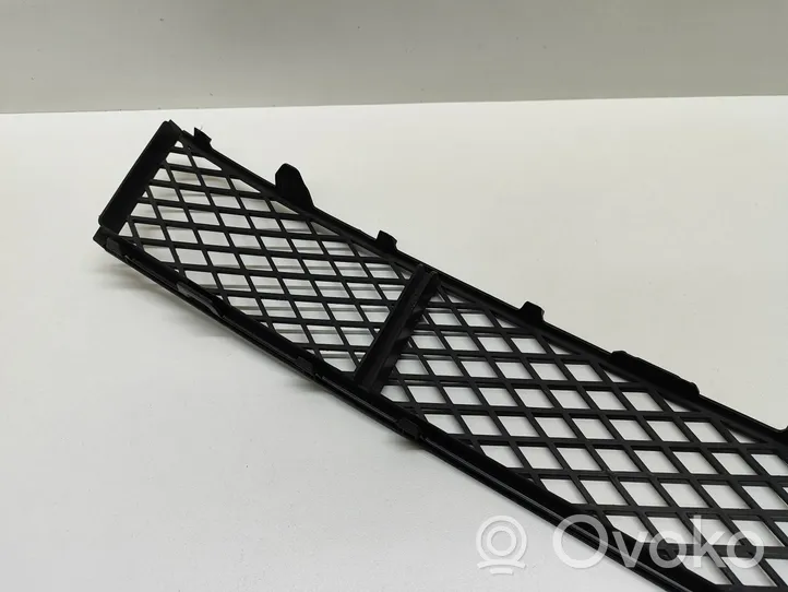 BMW 5 F10 F11 Grille inférieure de pare-chocs avant 7285950