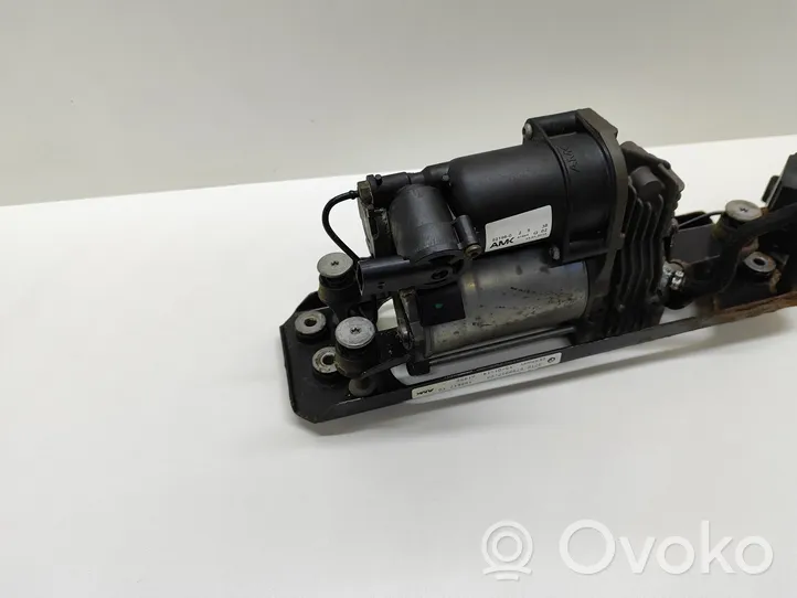 BMW 5 E60 E61 Air suspension compressor/pump 6789937