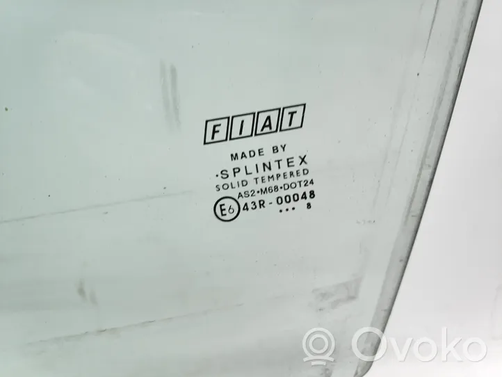 Fiat Grande Punto Etuoven ikkunalasi, neliovinen malli 