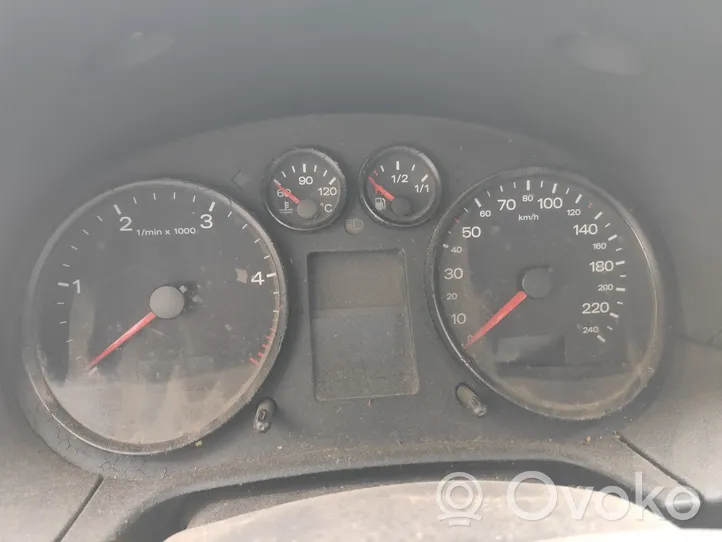 Audi A2 Speedometer (instrument cluster) 