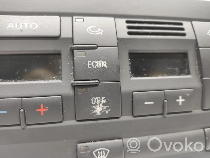 Audi A4 S4 B6 8E 8H Panel klimatyzacji 