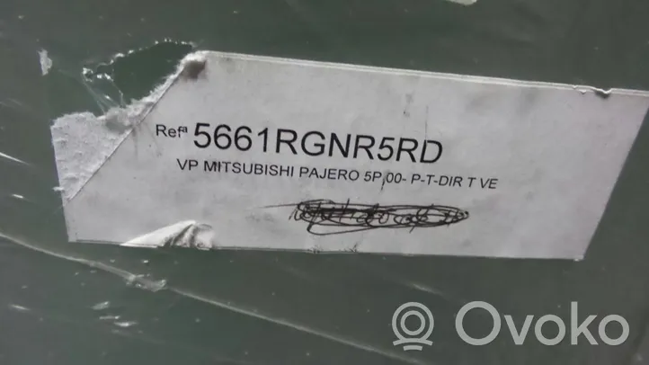 Mitsubishi Pajero Vetro del finestrino della portiera posteriore 