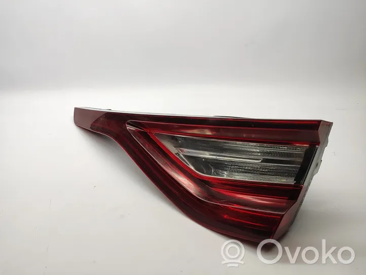 Renault Megane IV Lampy tylnej klapy bagażnika 