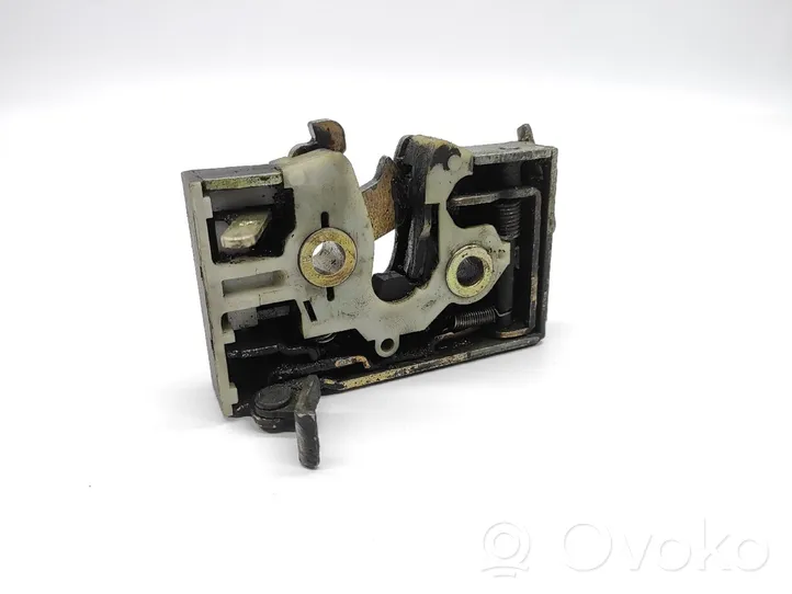 Volkswagen Golf II Rear door lock 